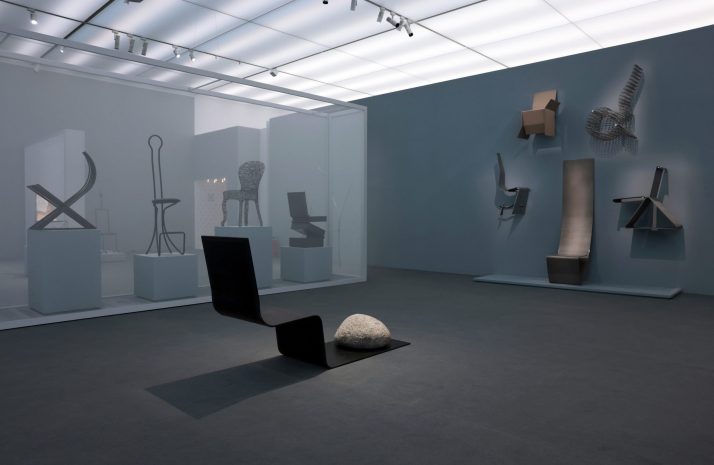 Robert Wilson, A Chair and You | The exhibition at MUDAC Lausanne | © Lucie Jansch Performing arts and set design magazine